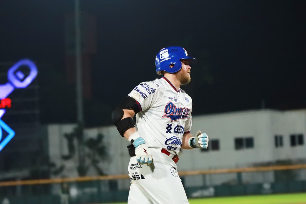 Con cuatro producidas de Seth Beer Olmecas derrota a Bravos