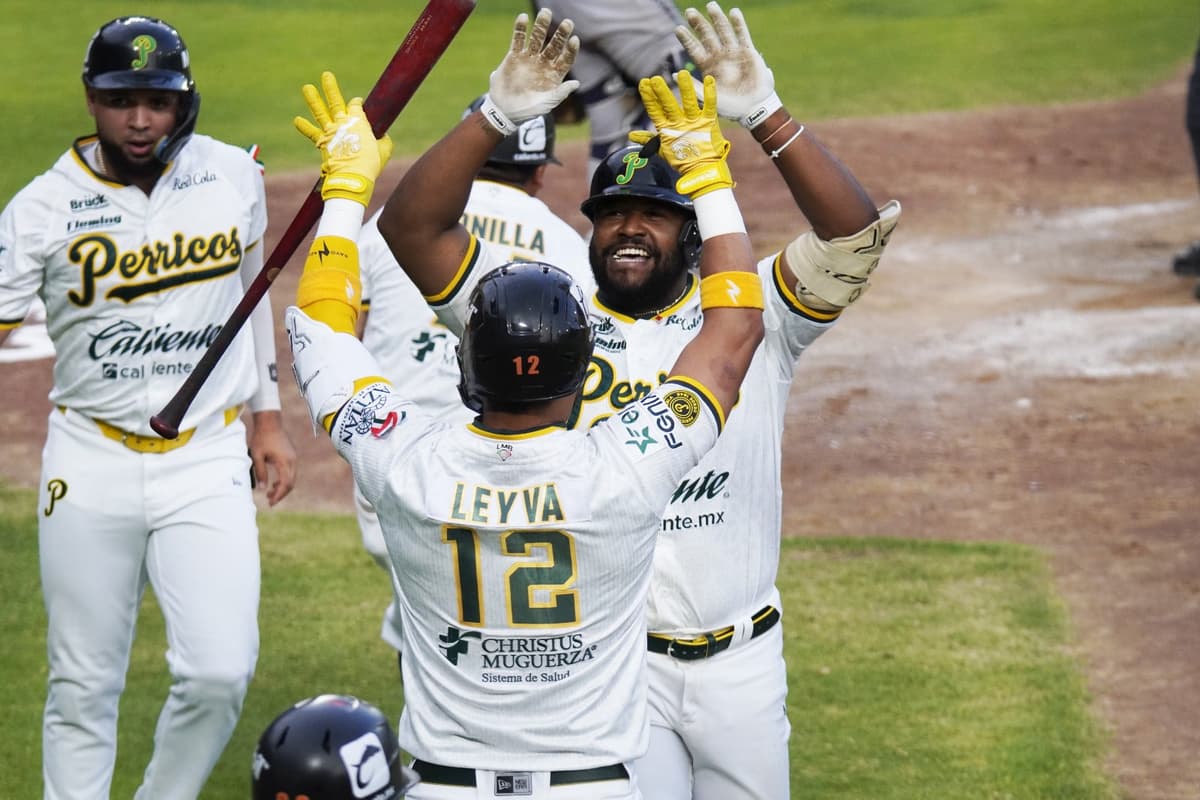 Festejo redondo en Puebla y triunfo de los Pericos ante los Tigres
