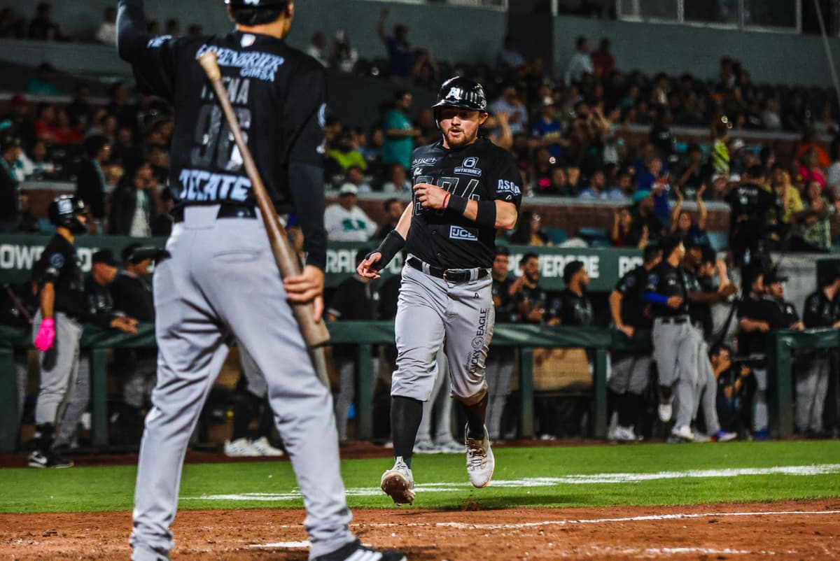 Saraperos cae en 10 entradas 4-3 con reacción al final de Monclova