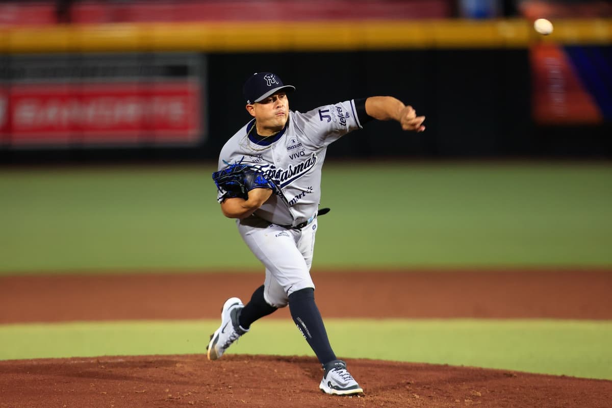 Bañuelos y Mendoza guían a los Sultanes al triunfo en Tijuana