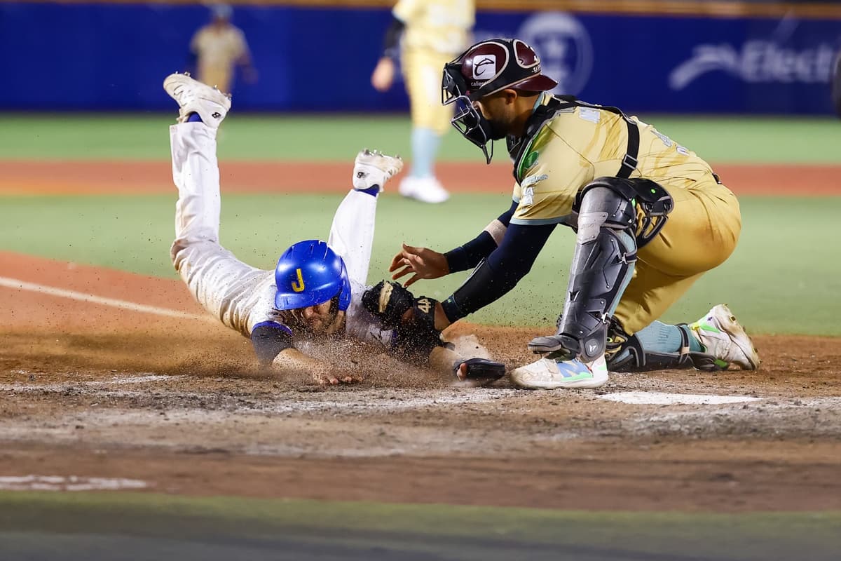 ¡De infarto! Charros deja tendido en el terreno a Laguna y gana la serie