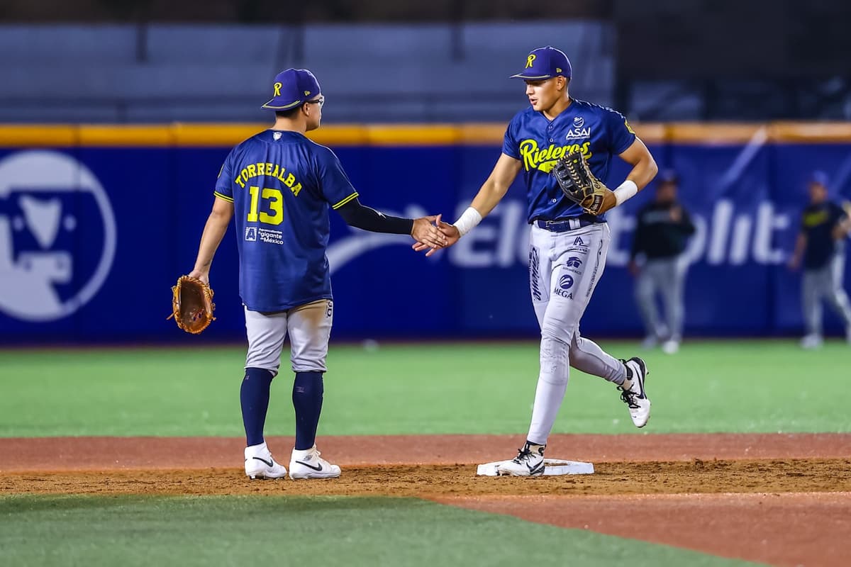 Rieleros de Aguascalientes arranca serie en Monterrey