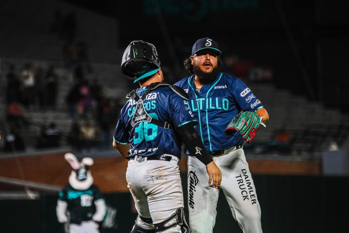 Viniendo de atrás Saraperos logra el triunfo 4-3 ante Charros