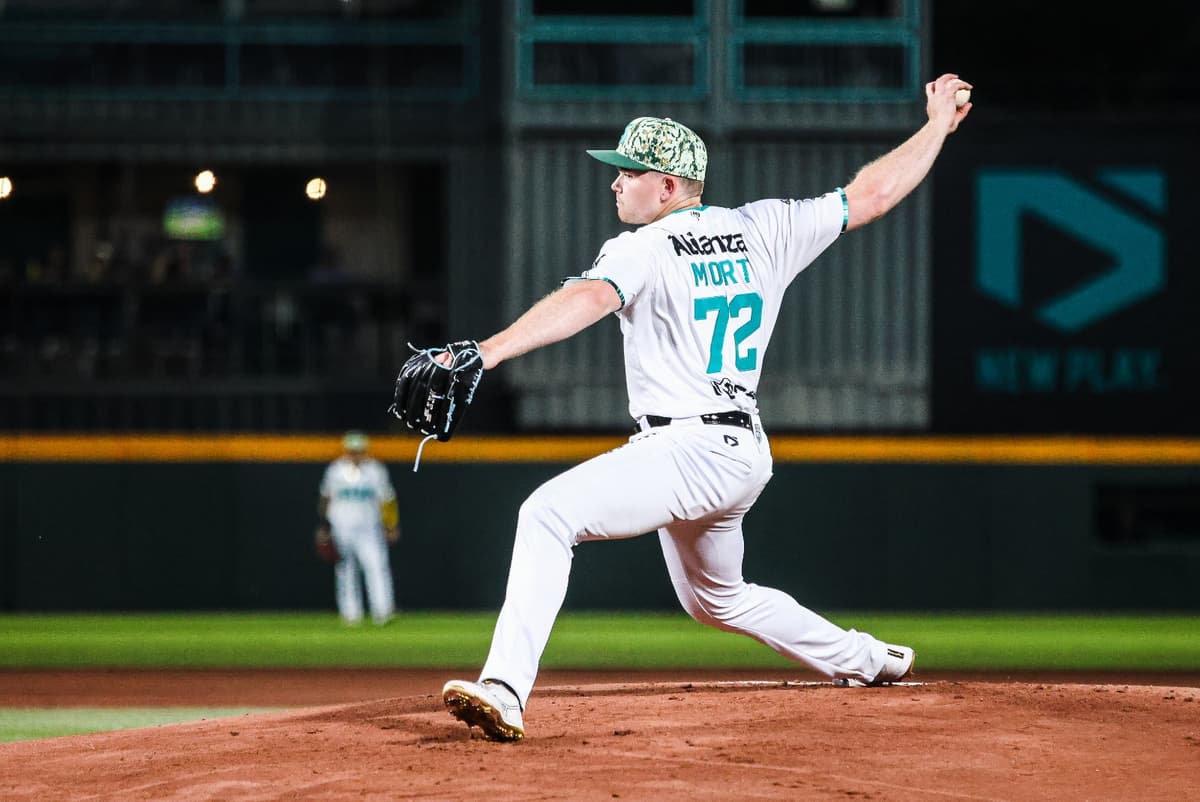 Saraperos vence 6-2 a Sultanes y se queda con el Clásico del Norte