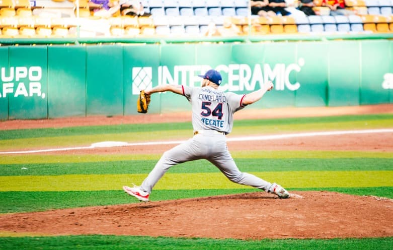 Acereros se adelanta en el serie ante los Dorados