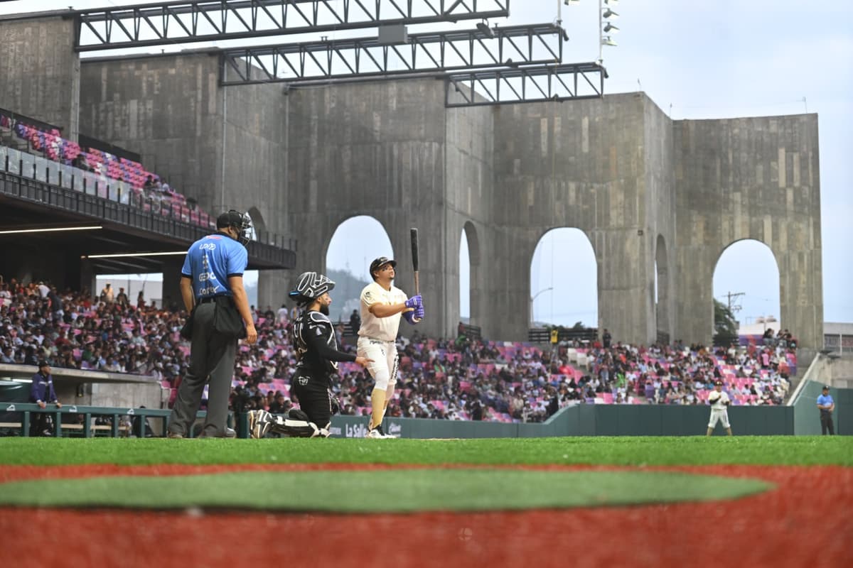 Doble cartelera y doble victoria de Guerreros en la inauguración del Estadio Yu´Va