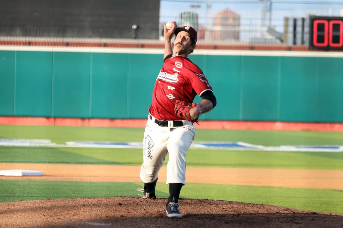 Mengden, Arcia, De los Santos y Ramírez se combinan en blanqueada 6-0 de Tecos a Rieleros