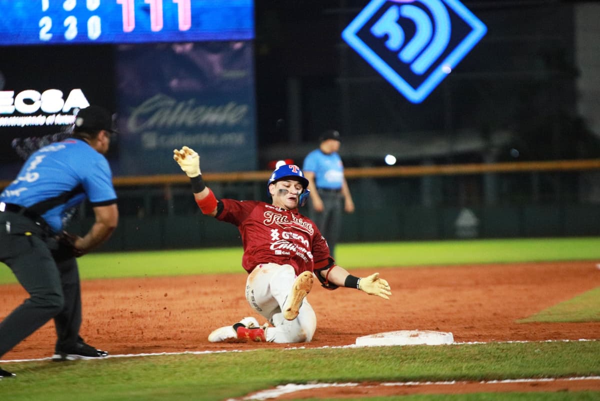 Pericos se lleva la serie en división de honores ante los Olmecas