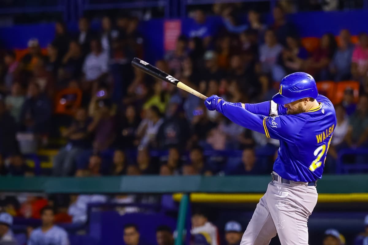 Charros pega primero ante Aguascalientes en el andén del Romo Chávez