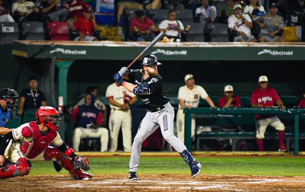 Toros empata serie en el Beto Ávila ante El Águila