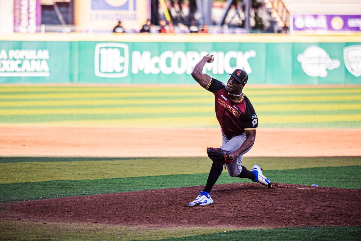 Guerreros reacciona y empata la serie ante los Dorados