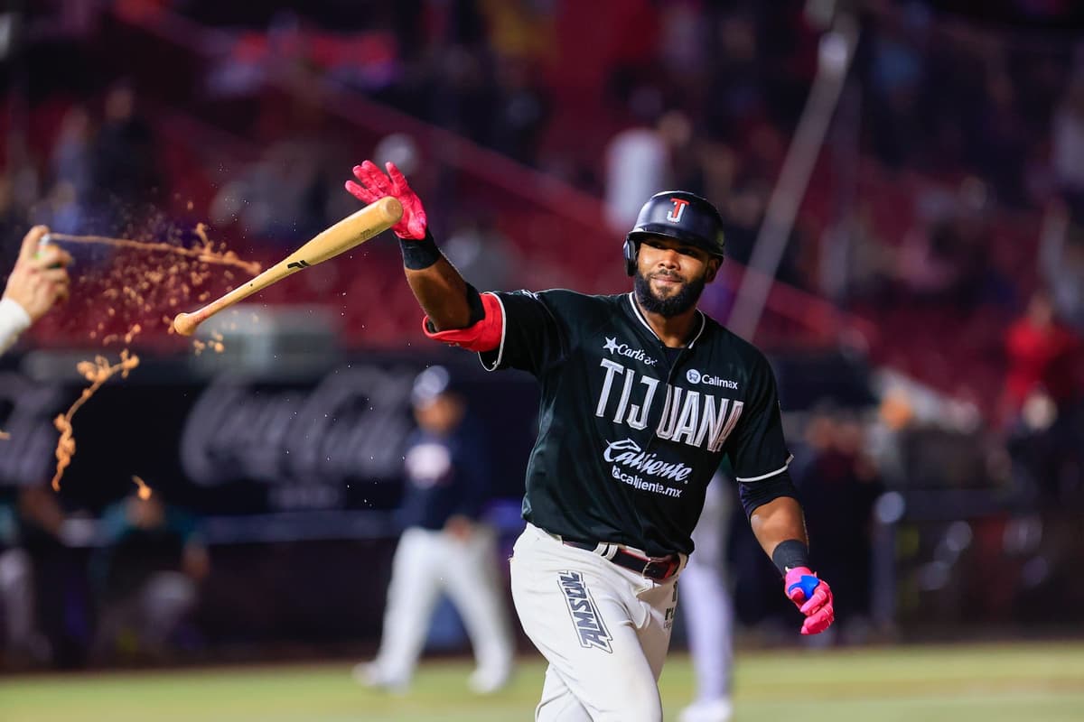 Franchy Cordero le da el triunfo a Toros sobre los Bravos en extra innings