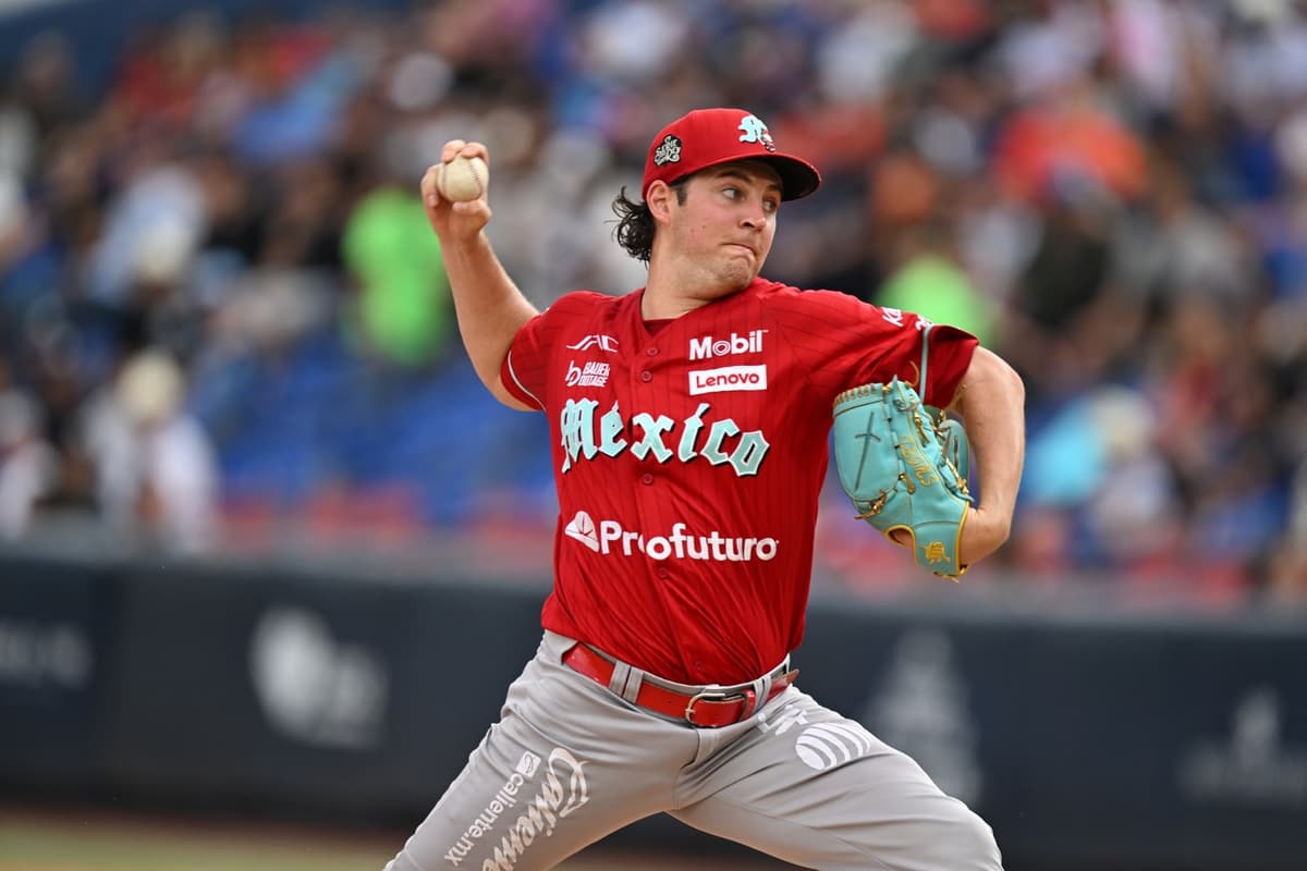 El #96 está de vuelta, Trevor Bauer regresa a los Diablos Rojos