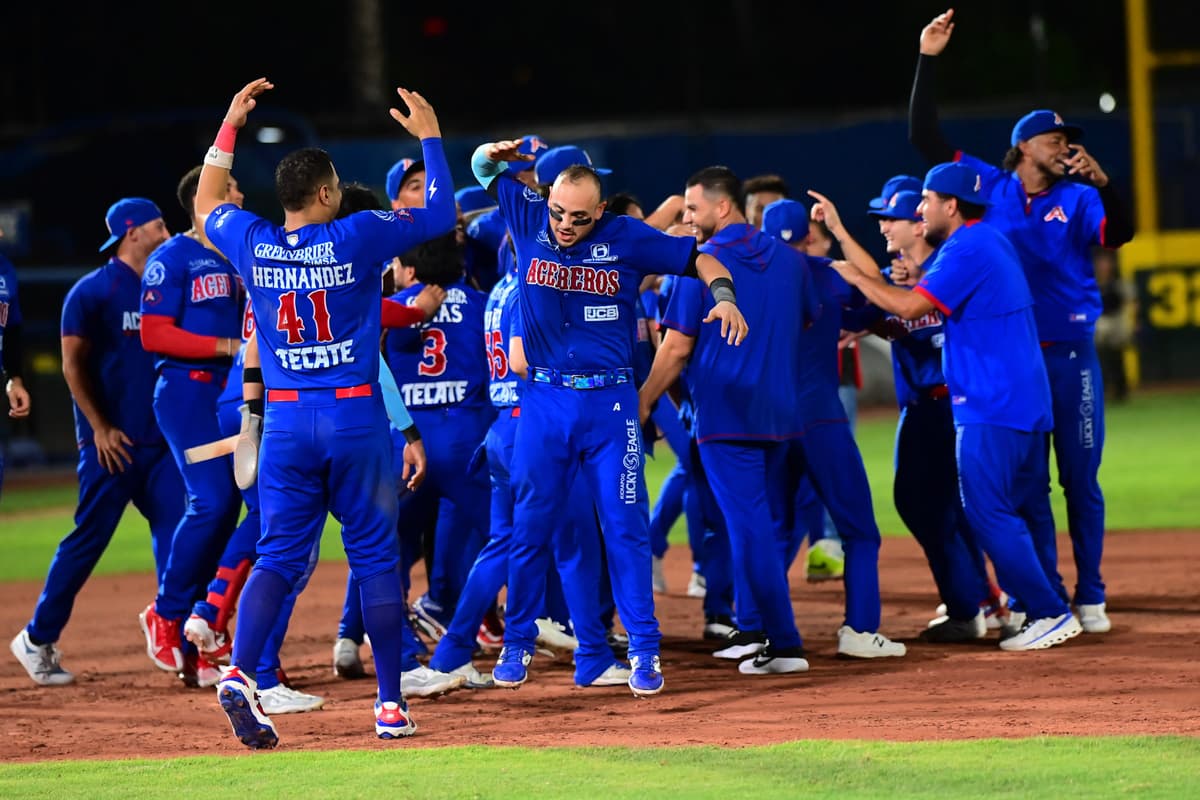 ¡De auténtica locura: Acereros le gana a Dorados con cinco carreras en la novena!