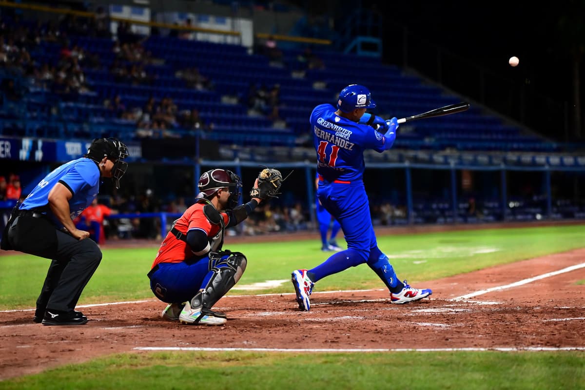 Grand slam de Ryan Hernández para el triunfo de los Acereros sobre Algodoneros