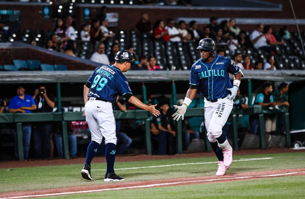 Con explosión ofensiva, Saraperos asegura la serie ante los Tecos