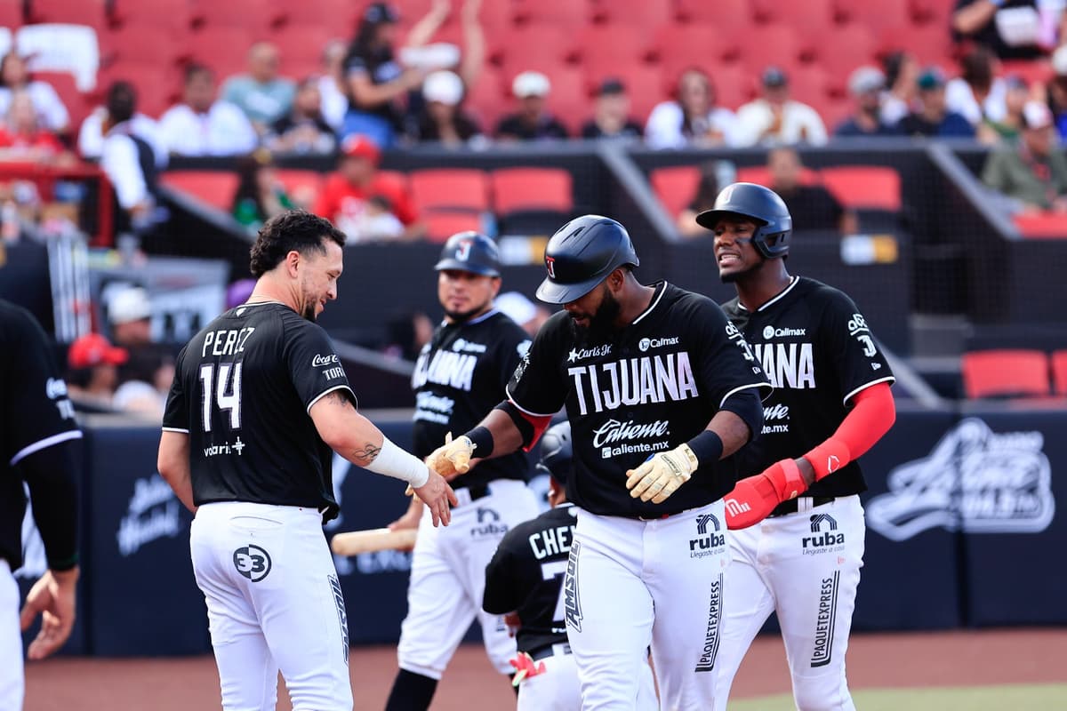 Toros visita a Rieleros en el Romo Chávez