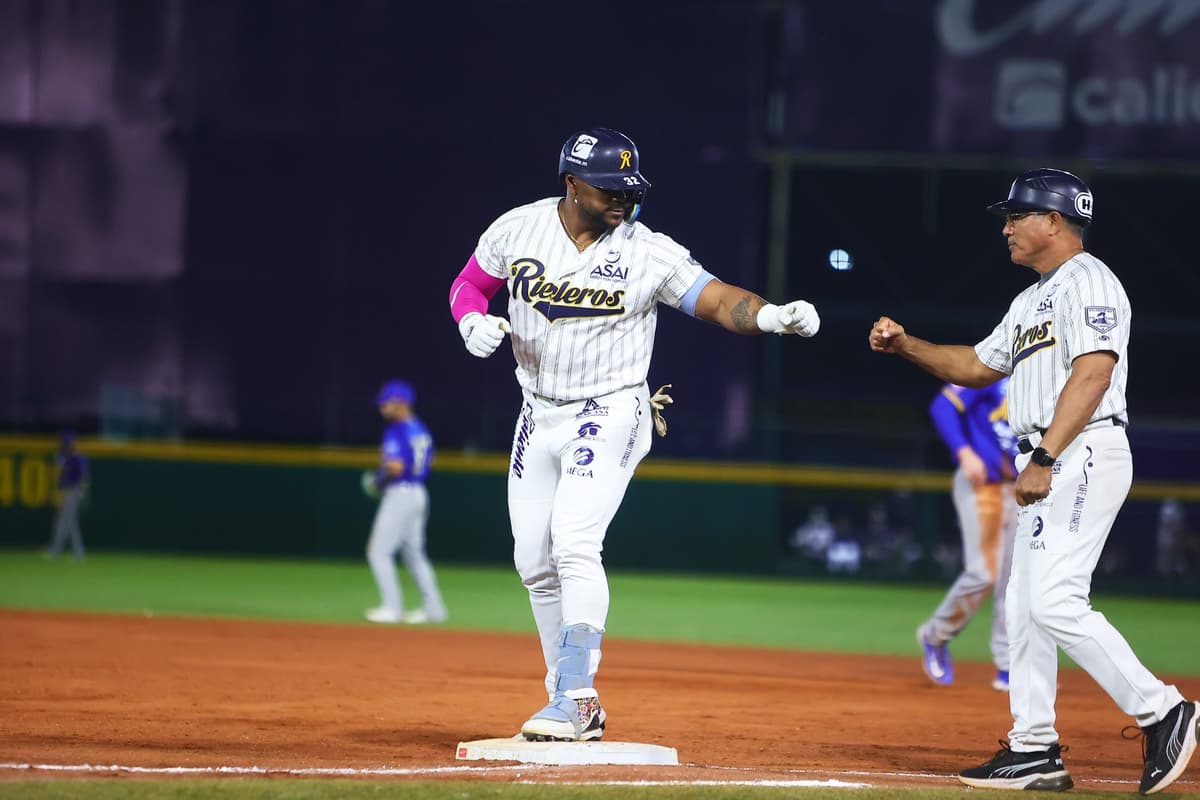 Cinco jonrones impulsan a Rieleros en el arranque de la serie
