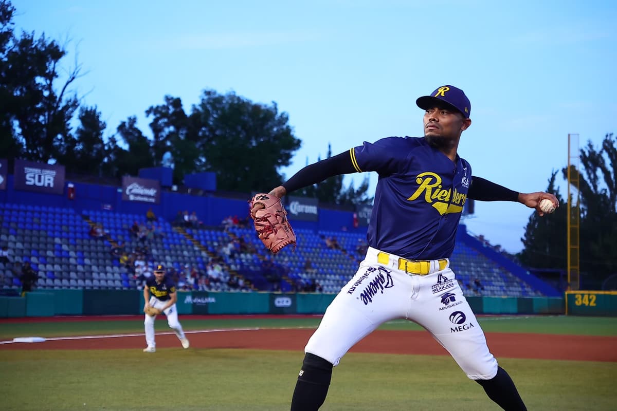 Con gran pitcheo de Adrián Almeida ganan los Rieleros a los Tecos