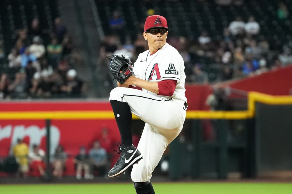 Gerardo Carrillo, egresado de la Academia de Toros de Tijuana, debuta en Grandes Ligas