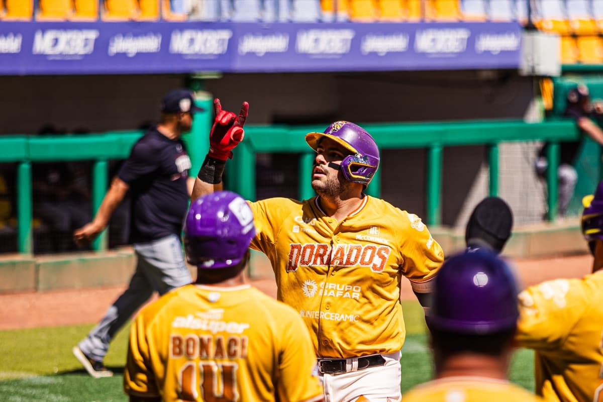 Dorados explota al bat y se lleva la serie frente a Tecos