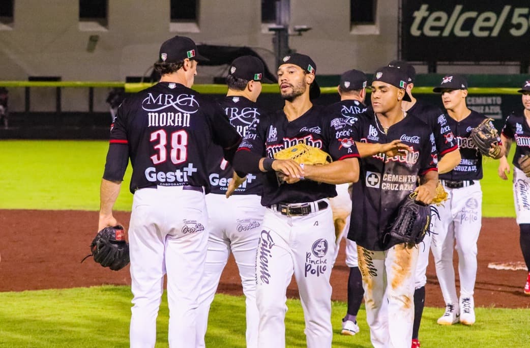 Piratas vence 9-1 a Olmecas y conquista el tercer lugar de la Zona Sur