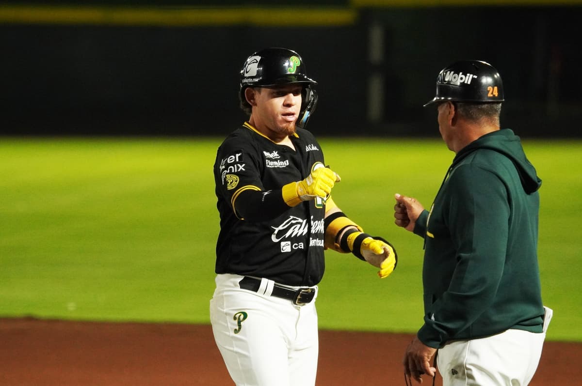 Triunfo de Pericos sobre El Águila y los emplumados llegan a 50 victorias en la campaña