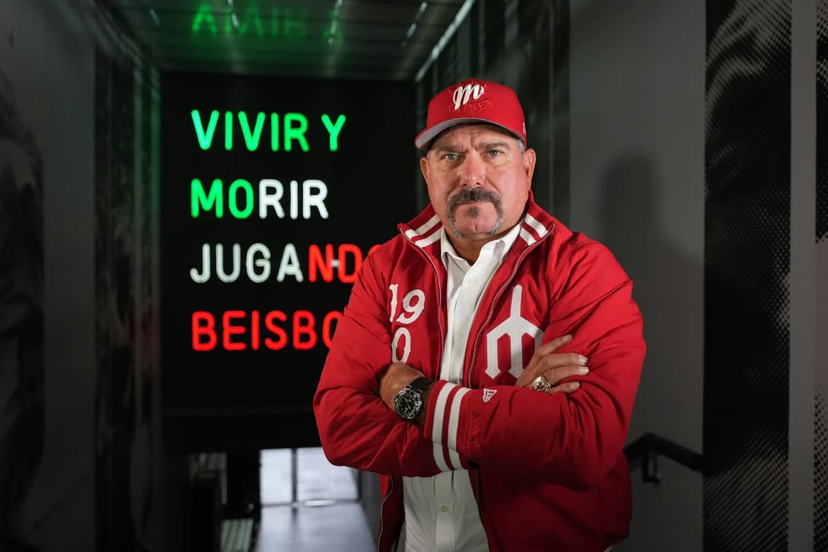 Diablos Rojos del México presentan a Benjamín Gil como su manager para el 2027