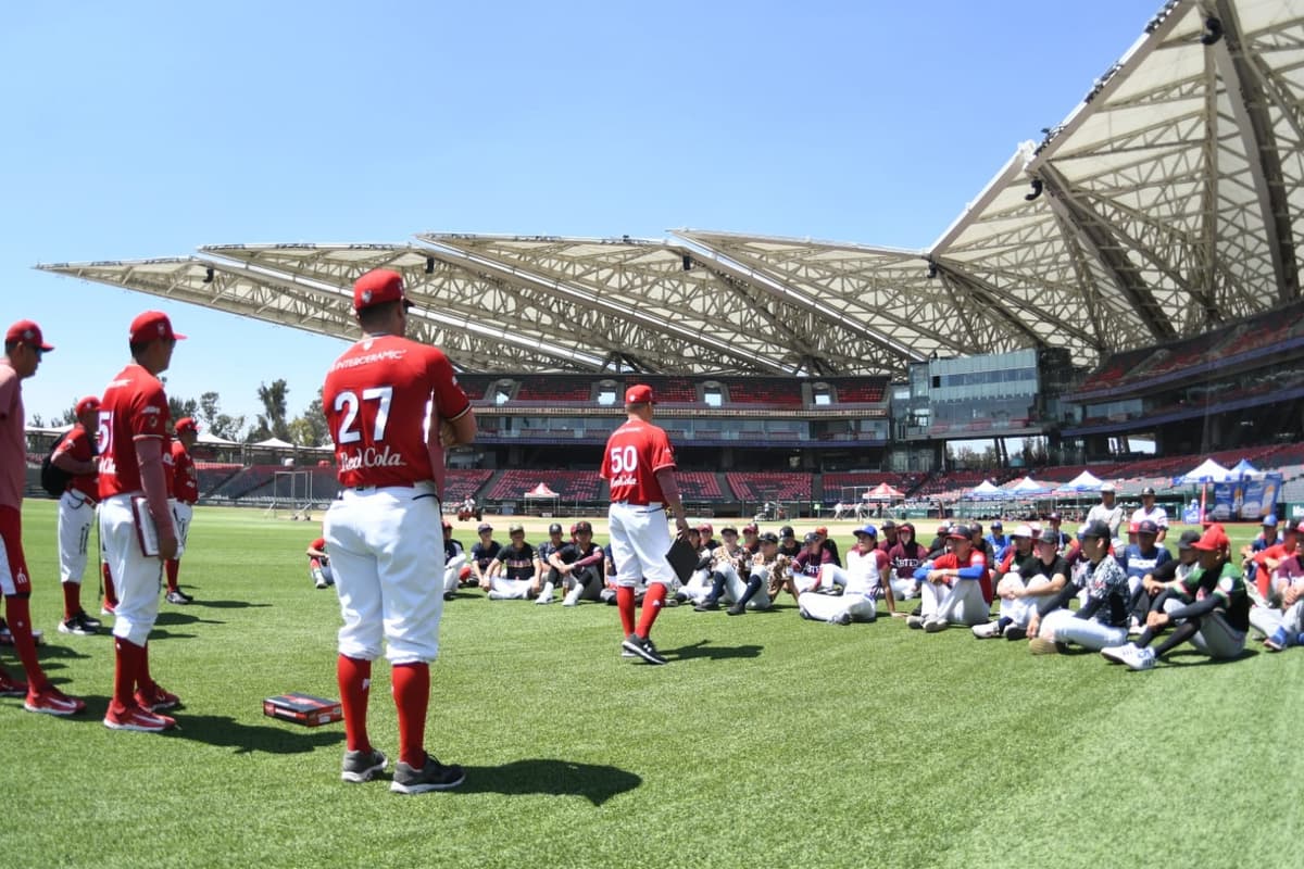 Try out Diablos Rojos en el estadio Alfredo Harp Helú