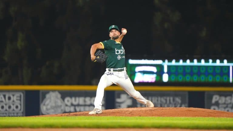Bravos le pega a Conspiradores y asegura serie en La Fortaleza