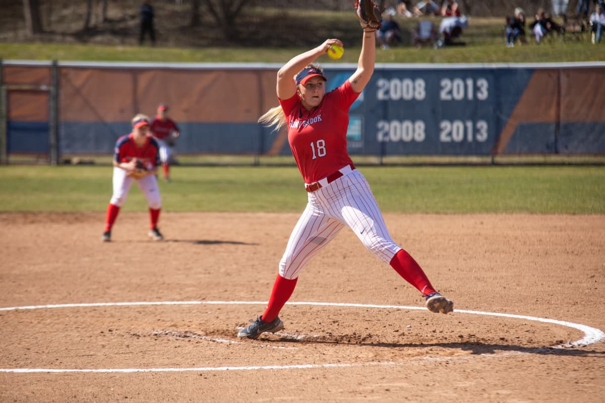 Las Olmecas suma una batería de poder con Dawn Bodrug y Alyssa García