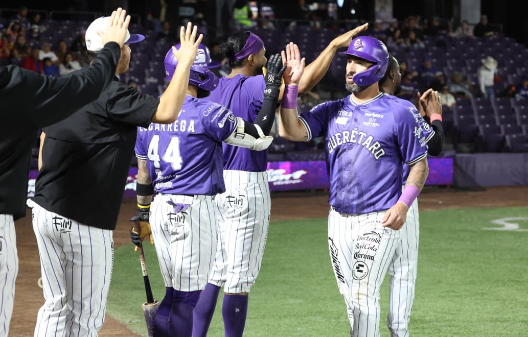 Conspiradores se queda con el primero de la serie ante Tecos