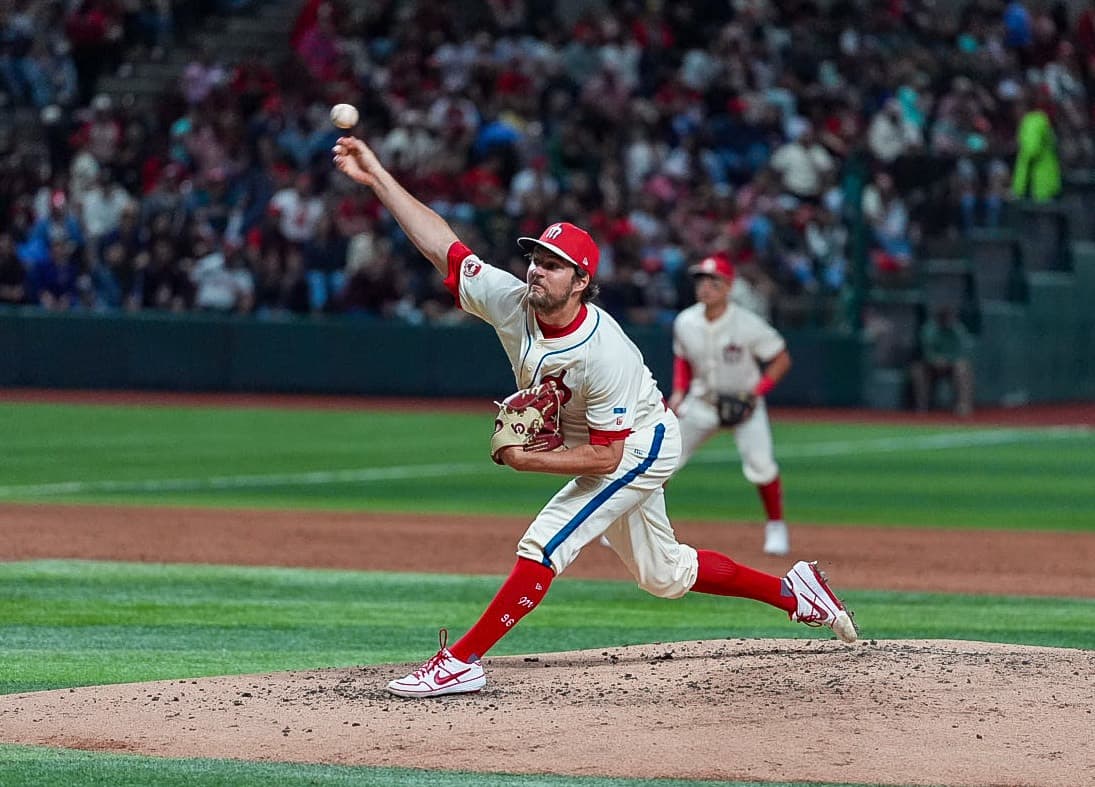 Diablos Rojos llega a 55 victorias y Trevor Bauer logra su tercer triunfo en juego ante El Águila