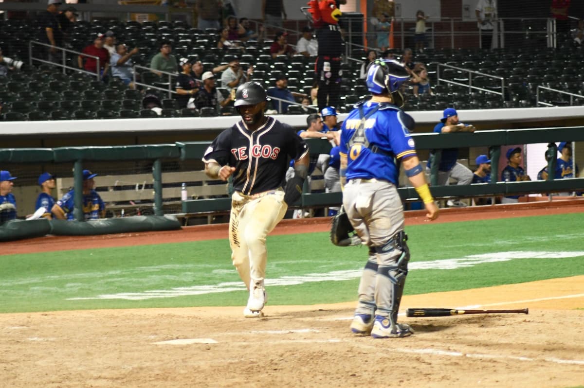 Asegura Tecos serie con triunfo 4-2 sobre Charros